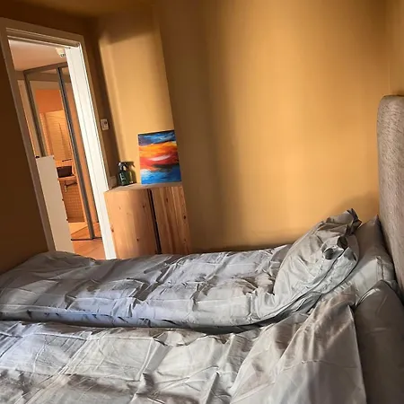 Right By Alexander Kiellands * Oslo